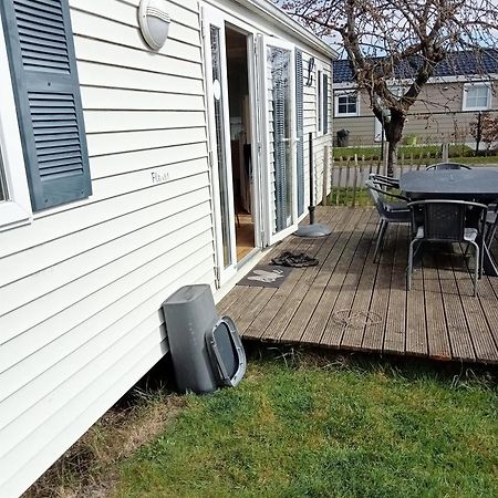 Stacaravan Bredene Met Tuin Nr 2126 Eksteriør billede